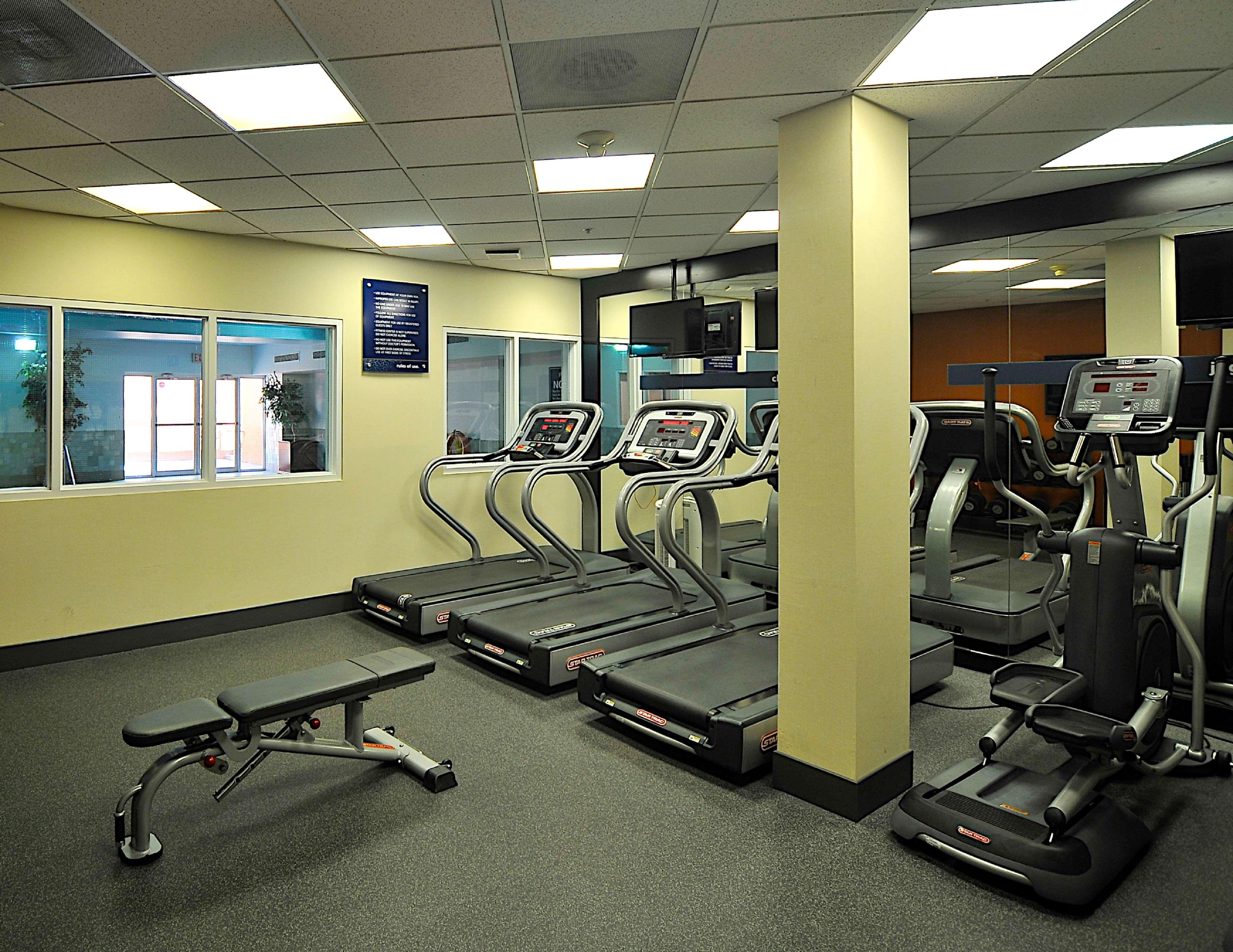 Hampton Inn & Suites By Hilton Calgary-Airport Exteriör bild