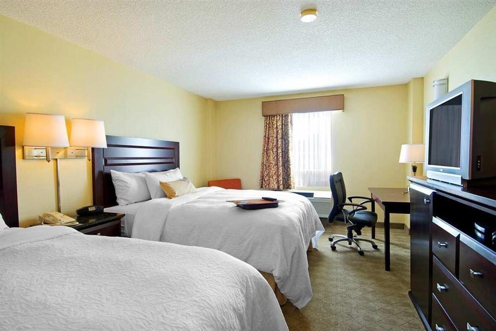 Hampton Inn & Suites By Hilton Calgary-Airport Rum bild