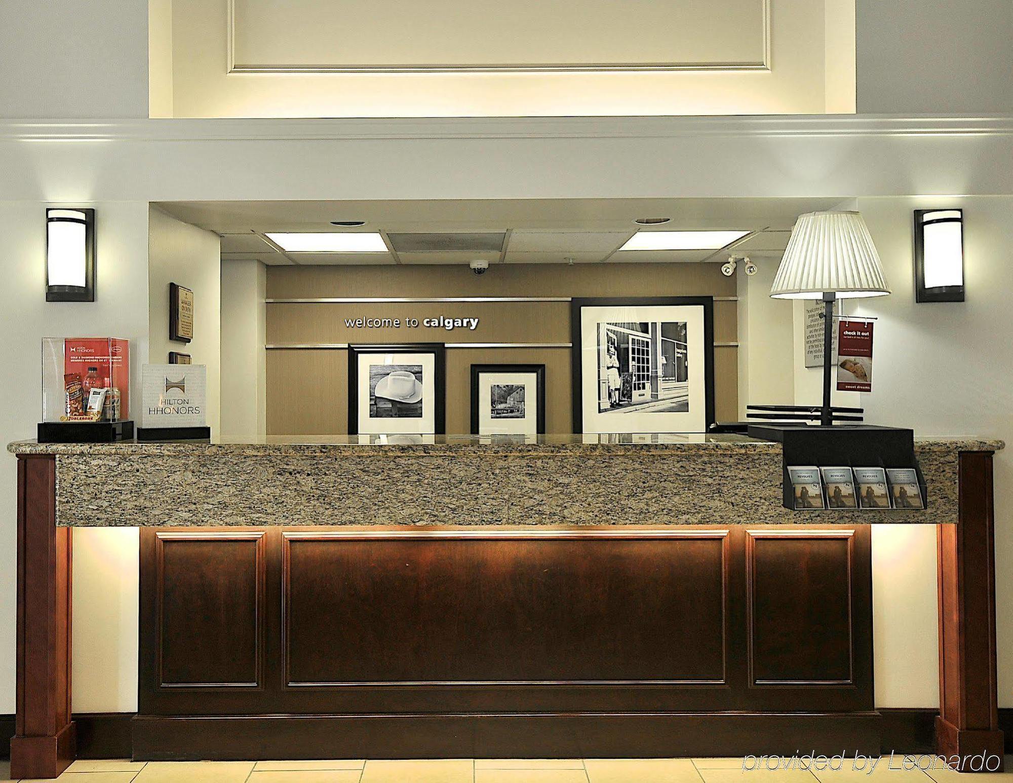 Hampton Inn & Suites By Hilton Calgary-Airport Exteriör bild
